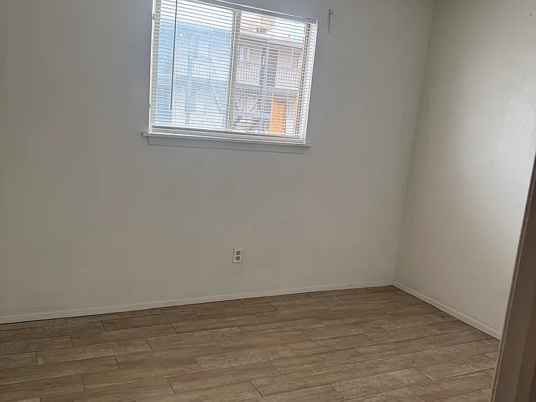 1159 La Fonda Dr #7 — Photo 6