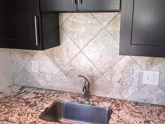 3rd image of 5507 Elmer St APT 4
