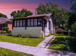 12215 Greenwood Ave, Blue Island, IL 60406