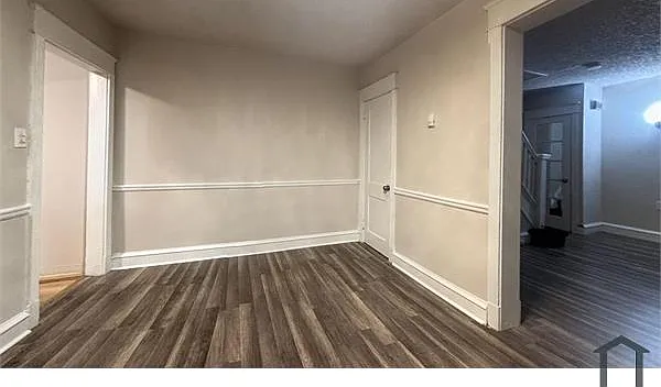 6927 Guilford Rd — Photo 10