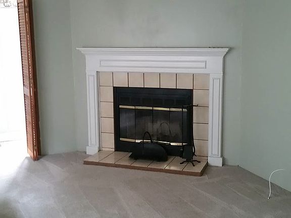 4th image of 156 Jane Dr