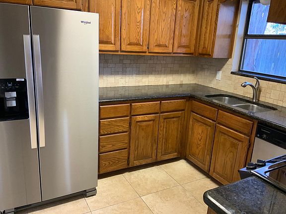 3rd image of 6525 Alta Vista Dr