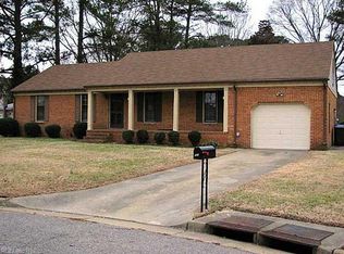 701 Lindenbrook Ln, Chesapeake, VA 23322