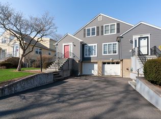 31 Ronalds Ave, New Rochelle, NY 10801