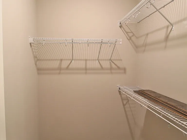 1002 Villa Cir — Photo 10