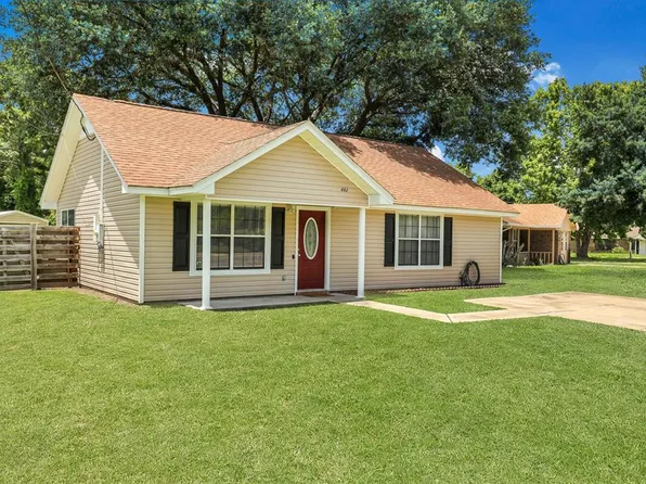 662 Windhaven Dr, Hinesville, GA 31313