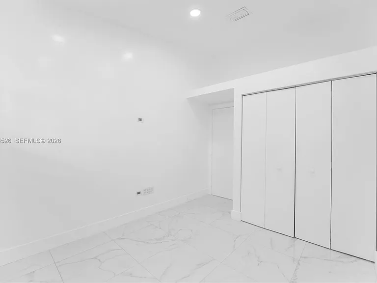 6742 NW 188th Ter #6742 — Photo 17