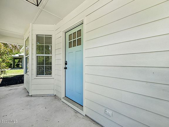 3rd image of 307 Clarks Bluff Rd