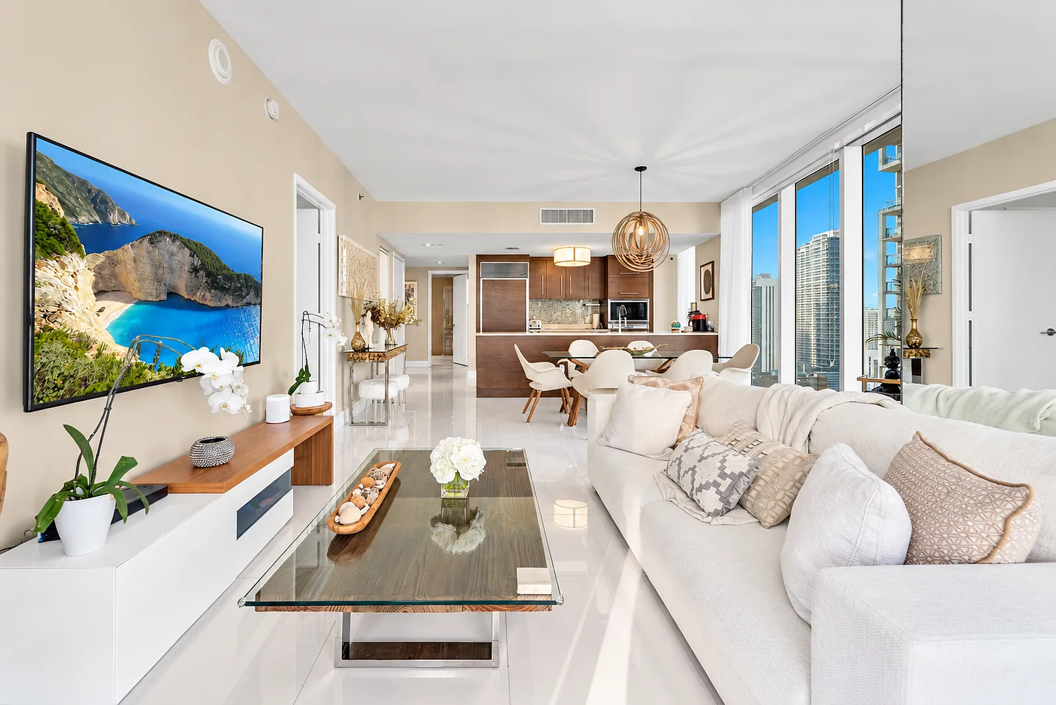 2 bed, 1168 sqft, $6,000 — Photo 1
