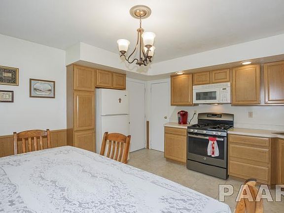 5th image of 5903 N Rosemead Dr