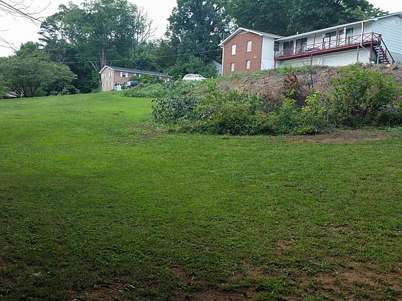 4th image of 7616 Fortner Ln