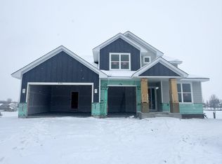 2551 Aspen Ct, Shakopee, MN 55379