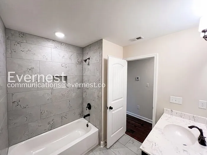 4876 Reunion Dr — Photo 17