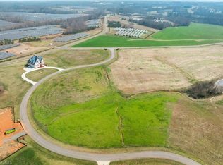2015 Chimney Field Rd, Yadkinville, NC 27055