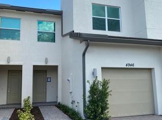 4946 Navali Dr, Lake Worth, FL 33467