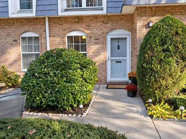655 Middle Country Road #3B1, Coram, NY 11784