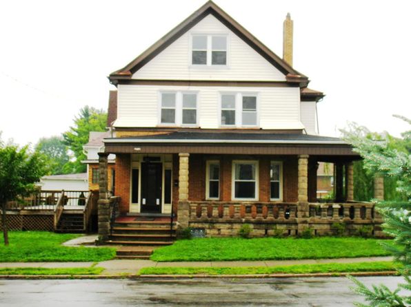 1601 Ridge Ave