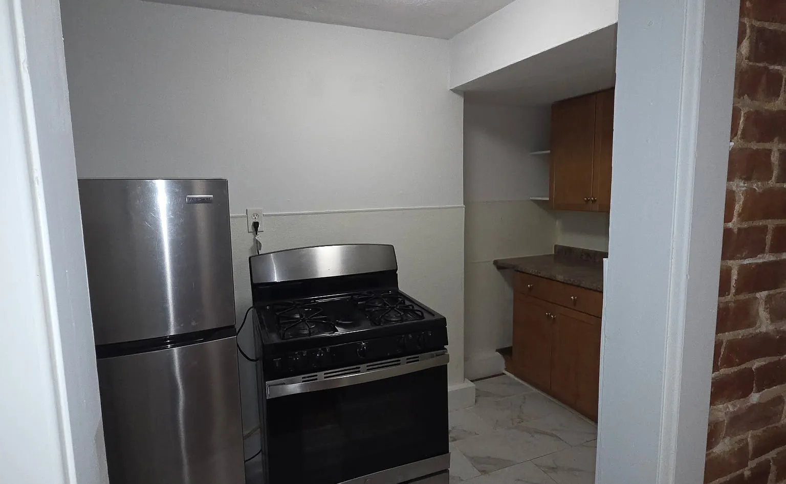 1 bed, 650 sqft, $1,900 — Photo 1
