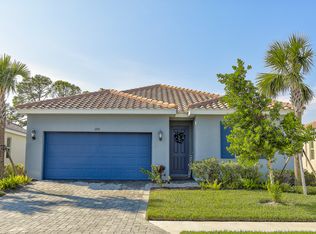 289 Daylily Blvd, Nokomis, FL 34275