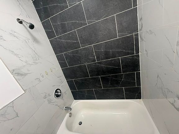 5th image of 75 Marshall St APT 1