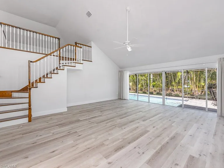 1131 Crayton Rd — Photo 5