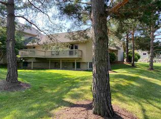4505 Hawkcrest Cir, Grand Blanc, MI 48439