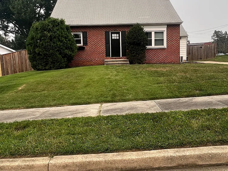 6017 Black Friars Cir — Photo 22