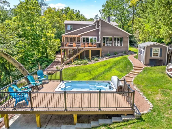 205 Oak Cv, Somonauk, IL 60552