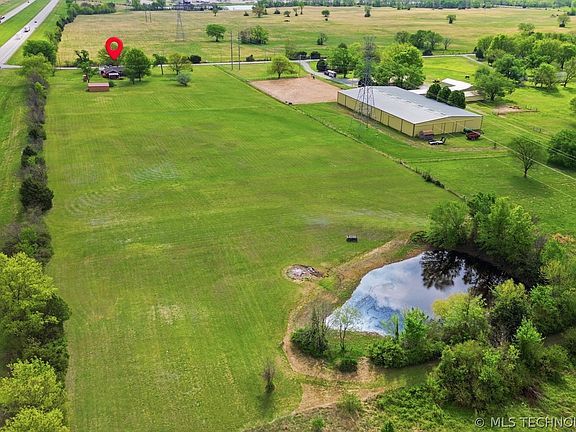 2nd image of 30524 S 4180th Rd