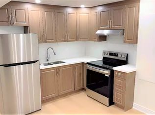 3 Aldenham St, Brampton, ON L6X5S2