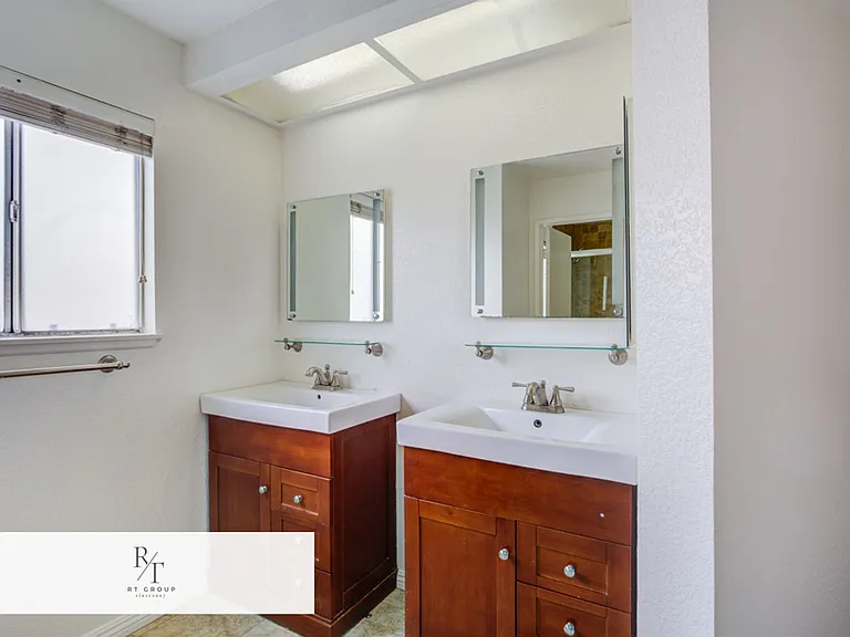 13006 Parkview Dr — Photo 26