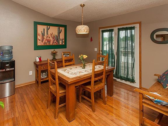 3rd image of 5190 SE Parkridge Dr