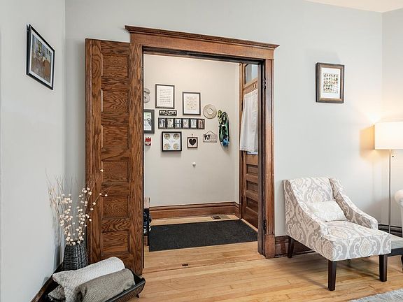 2nd image of 2121 W Cortez St #1
