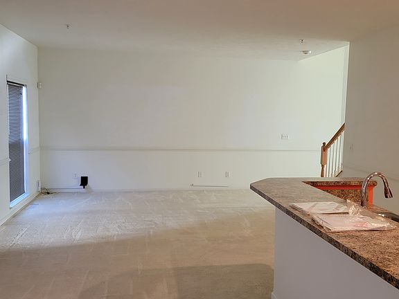 5th image of 2909 Stratford Way