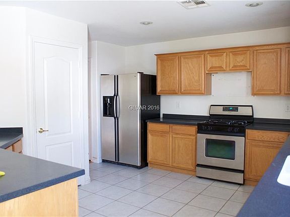 5th image of 11165 Verismo St #0