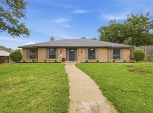 1510 Austrian Rd, Grand Prairie, TX 75050