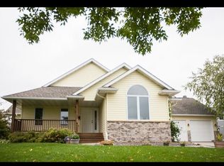 10209 Karston Dr NE, Albertville, MN 55301