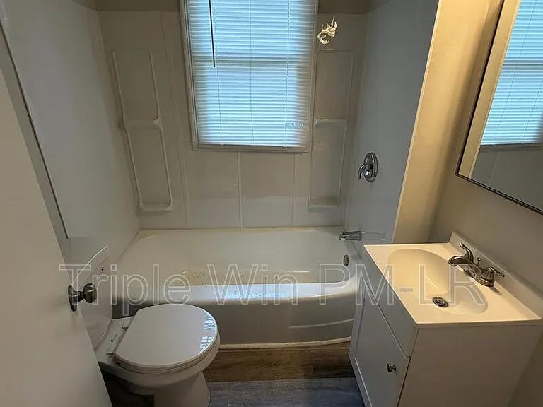 2205 S Martin St — Photo 19