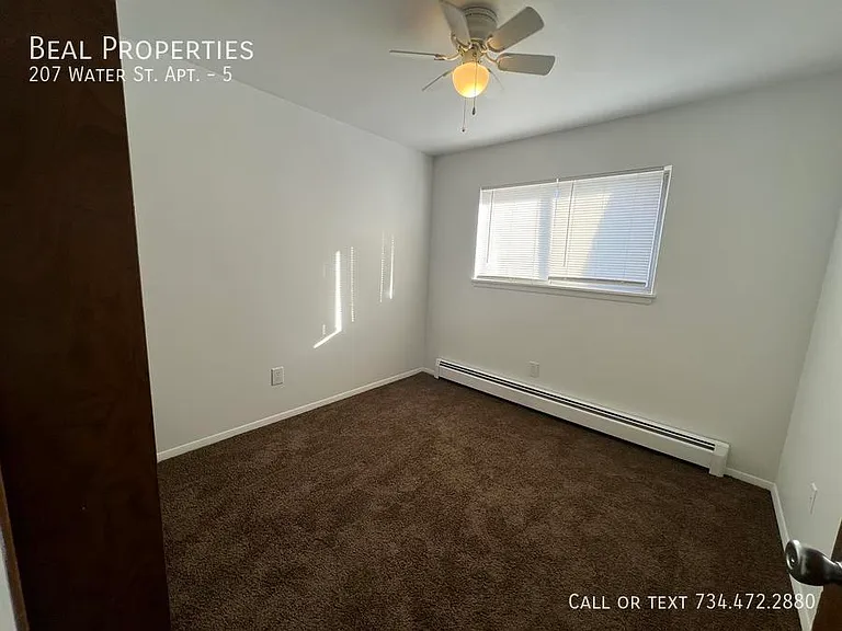 207 Water St #5 — Photo 3