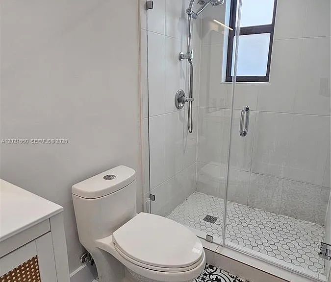 424 NE 63rd St — Photo 9