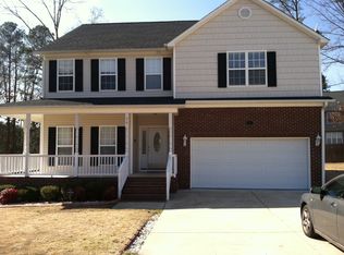 26 Randolph Ct, Spring Lake, NC 28390