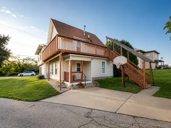 2530 Church St, Cross Plains, WI 53528