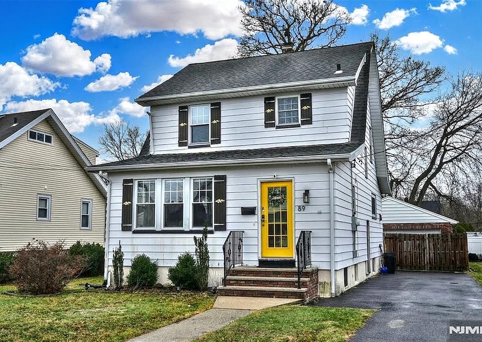 1st image of 89 Forest Pl