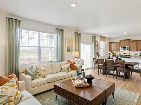 4856 Lynxes Way, Johnstown, CO 80534