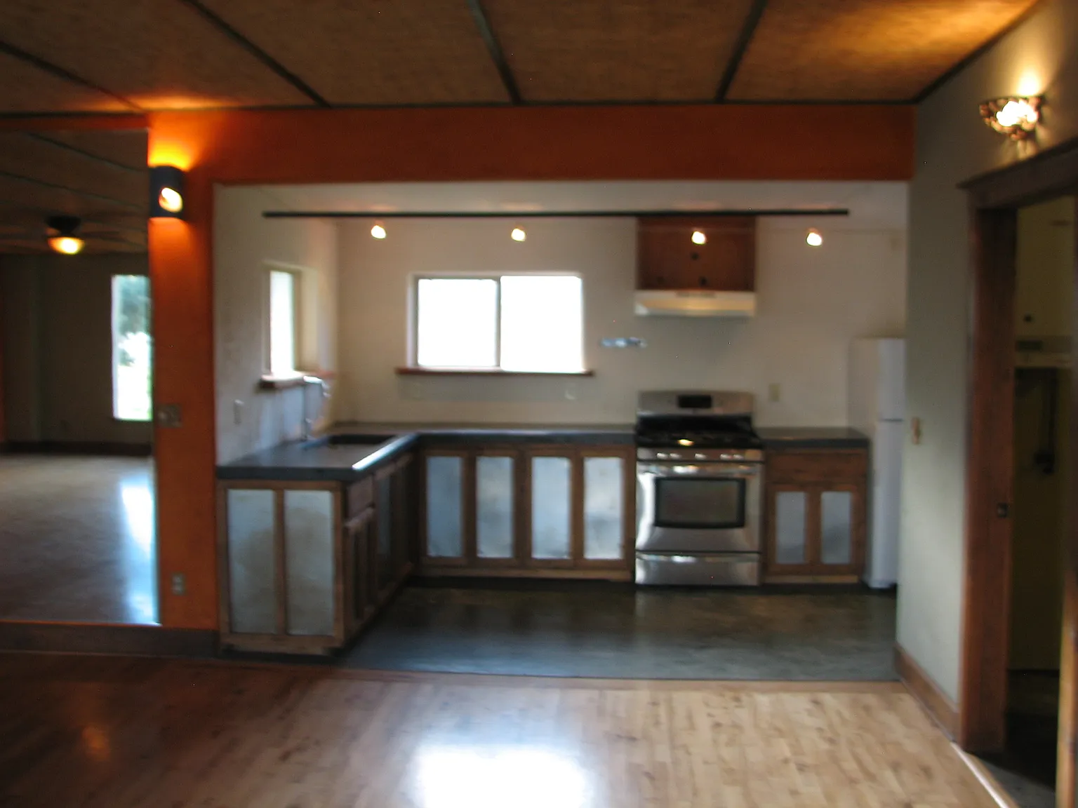 1 bed, 1520 sqft, $900 — Photo 1