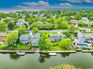 173 Tahlulah Ln, West Islip, NY 11795