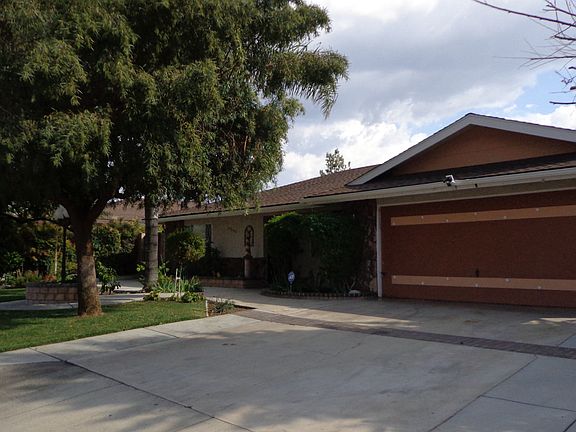 3rd image of 42143 Mayberry Ave