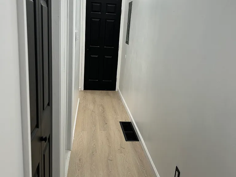 2030 E Tioga St #1 — Photo 5