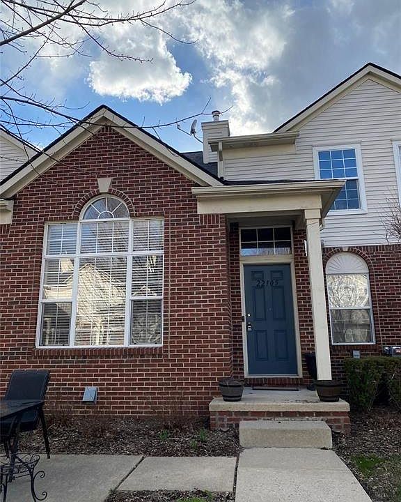 1st image of 22105 Alexa Dr