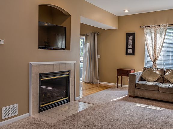 4th image of 6074 Canterbury Ln #3